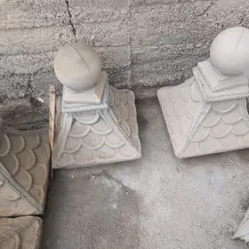 Tumbañ ústindàki daş