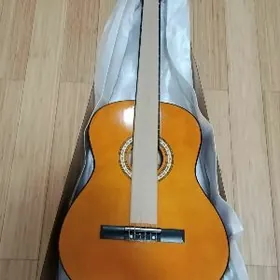 MBAT gitara