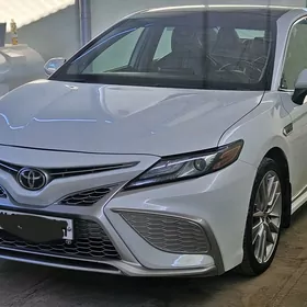 Toyota Camry 2022