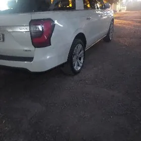 Ford Expedition 2021