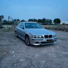 BMW E39 1999