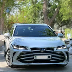 Toyota Avalon 2019