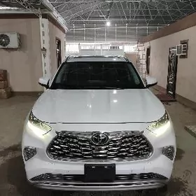Toyota Highlander 2022
