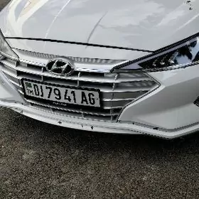 Hyundai Elantra 2020