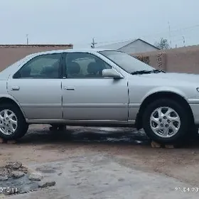 Toyota Camry 2001
