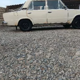 Lada 2104 1986