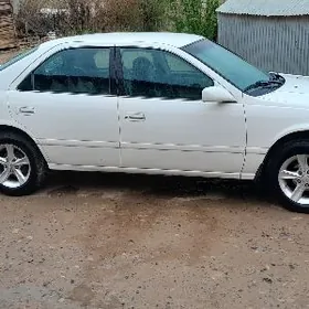 Toyota Camry 2000