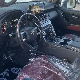 Toyota Land Cruiser 2023