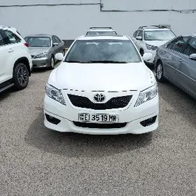 Toyota Camry 2011
