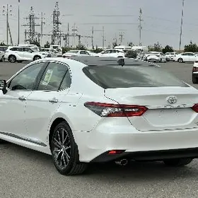 Toyota Camry 2023