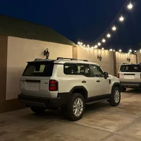 Toyota Land Cruiser Prado 2025