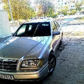 Mercedes-Benz C280 1995