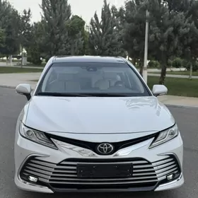 Toyota Camry 2022