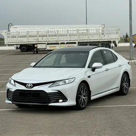 Toyota Camry 2022