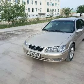 Toyota Camry 2001
