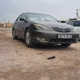 Toyota Camry 2005