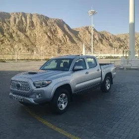Toyota Tacoma 2018
