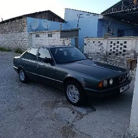 BMW 525 1990
