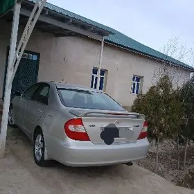 Toyota Camry 2004