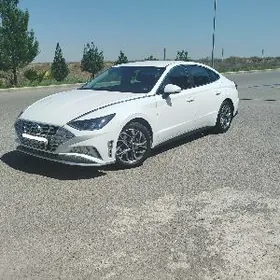 Hyundai Sonata 2022