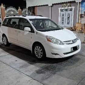 Toyota Sienna 2009