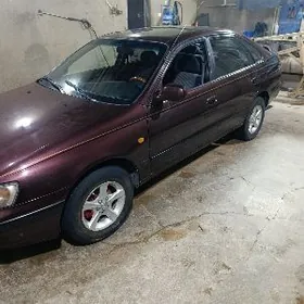 Toyota Carina 1993