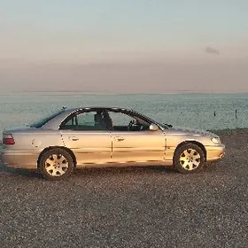 Opel Omega 2002