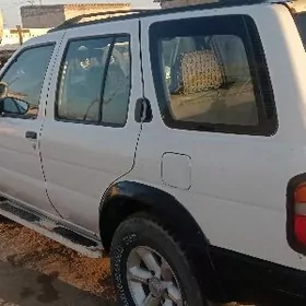 Nissan Pathfinder 1997