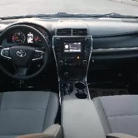 Toyota Camry 2017