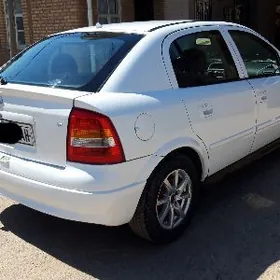 Opel Astra 2003