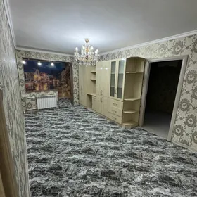 11 мкр 2 этаж 2 комната