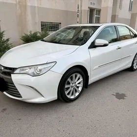 Toyota Camry 2017