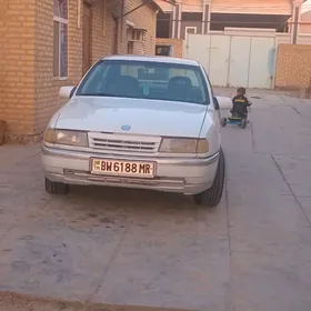 Opel Vectra 1990
