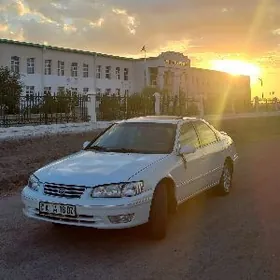 Toyota Camry 1999
