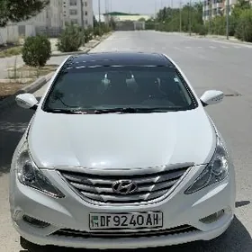 Hyundai Sonata 2011