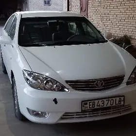 Toyota Camry 2004