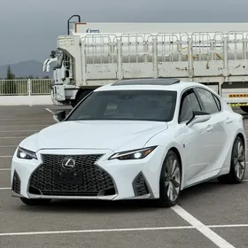 Lexus IS 350 2024