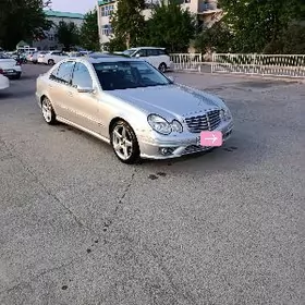 Mercedes-Benz E350 2005