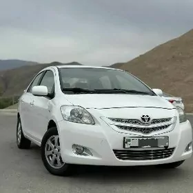 Toyota Yaris 2008