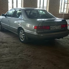 Toyota Camry 2000