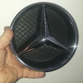 Mersedesin emblemasy