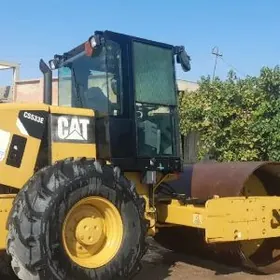 Caterpillar 400 Series 2012