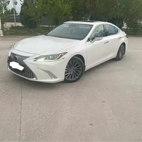 Lexus ES 350 2020