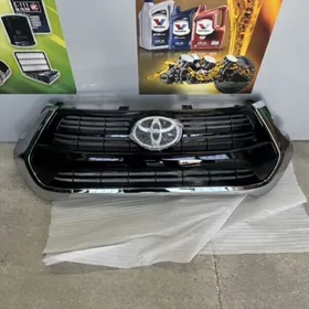 Hilux oblisowka taze