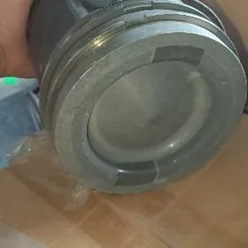 Volvo porşen kolso komplekt