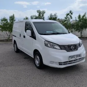 Nissan NV200 2021