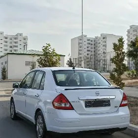 Nissan Versa 2010