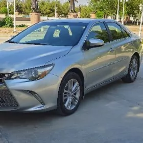 Toyota Camry 2017