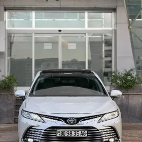 Toyota Camry 2022