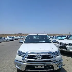 Toyota Hilux 2025